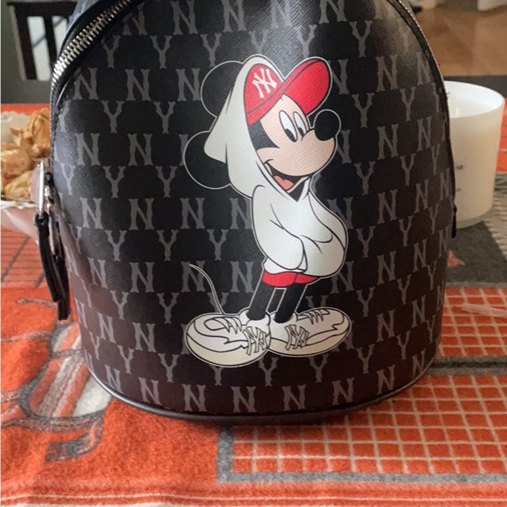 MLB black Micky Mouse Authentic